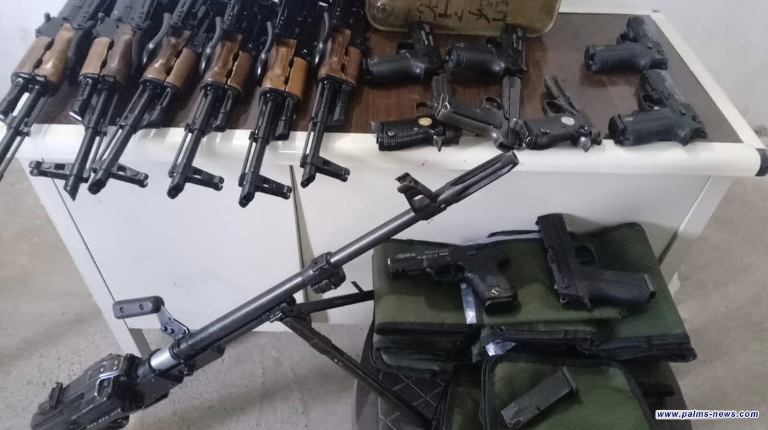 اعتقال متهم في ديالى بحوزته "بي كي سي وكلاشنكوفات ومسدسات وحاوية عتاد"